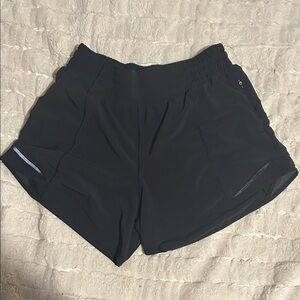 Lululemon Hotty Hot High-Rise Lined Short 4"